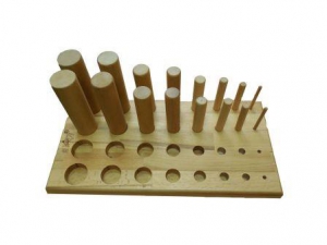 Настольная панель с колышками для координации (16 колышков) - fgospostavki.ru - Салехард